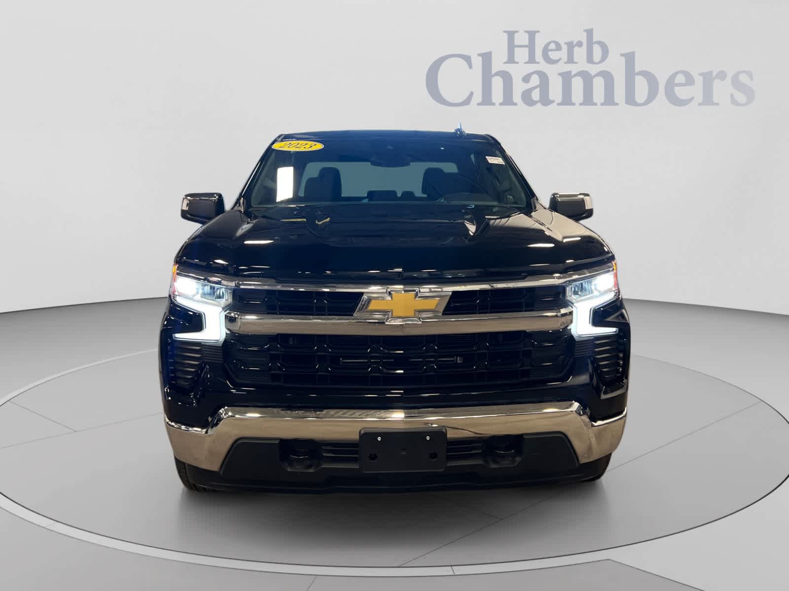 Certified 2023 Chevrolet Silverado 1500 LT AWD/4WD image 2