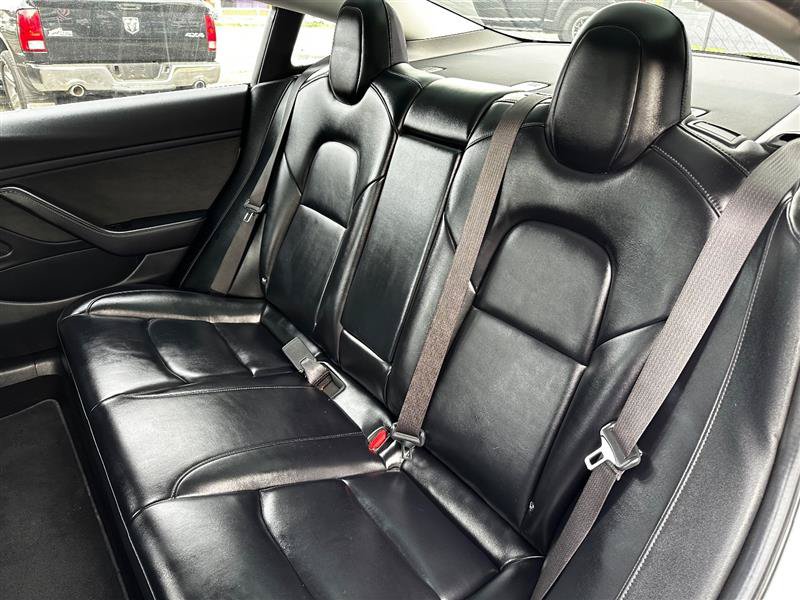 Used 2018 Tesla Model 3 Long Range RWD image 26