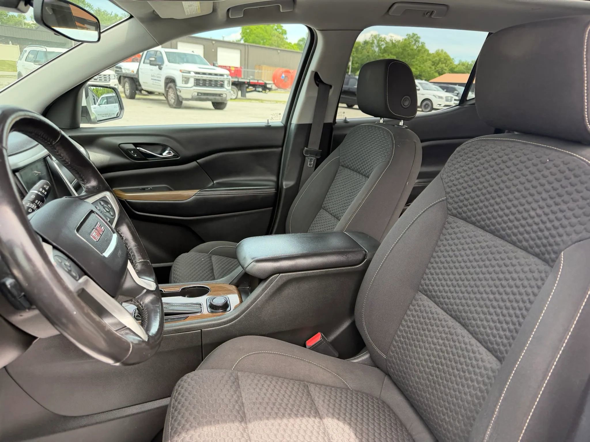 Used 2017 GMC Acadia SLE w/ Driver Alert Package I AWD/4WD image 11