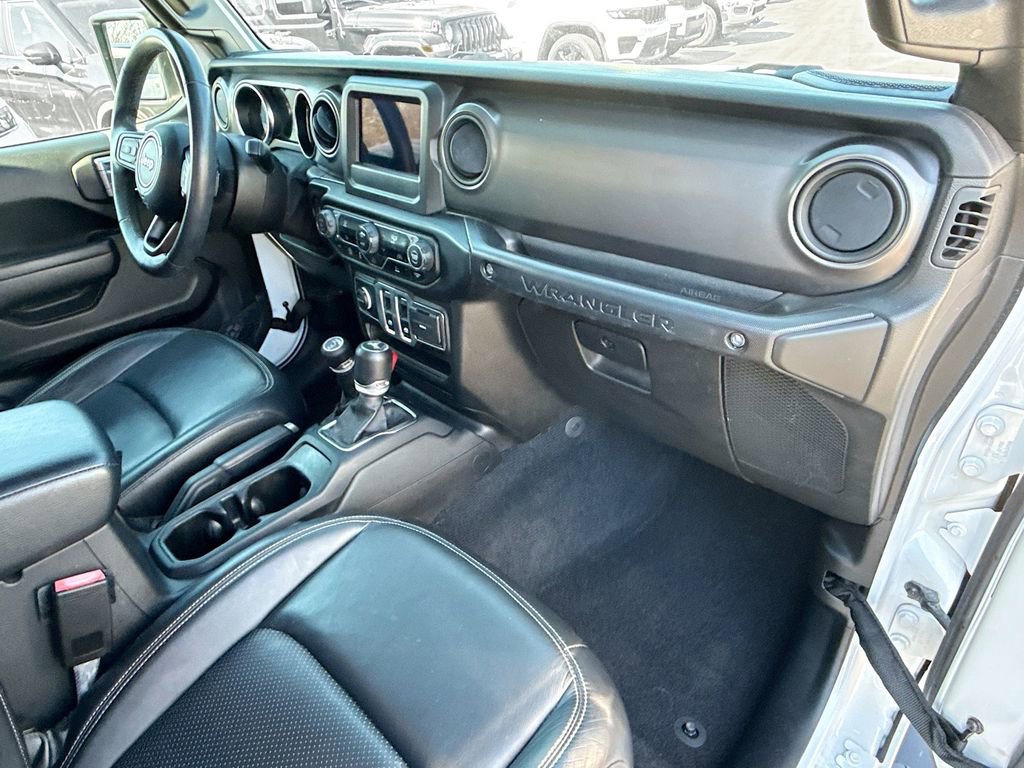 Used 2021 Jeep Wrangler Sport S image 33