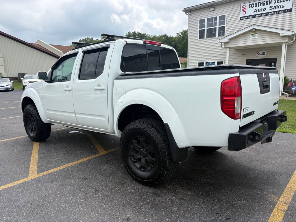 Used 2016 Nissan Frontier PRO-4X AWD/4WD image 8