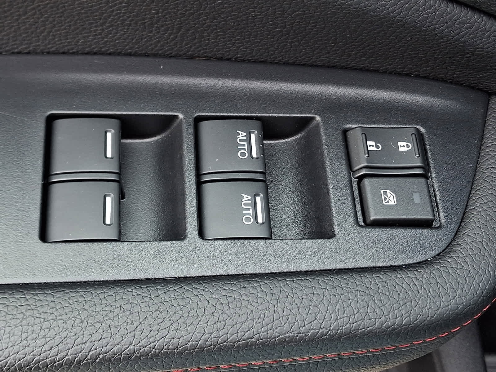 Certified 2025 Honda Ridgeline Black Edition image 27