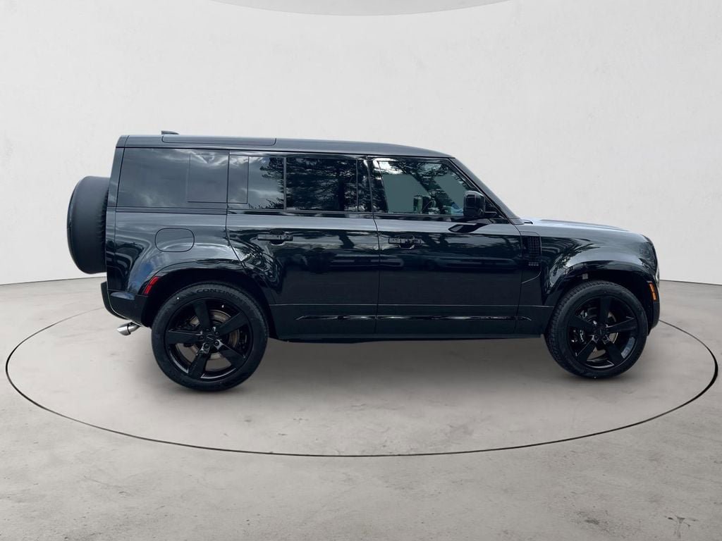 New 2026 Land Rover Defender 110 V8 AWD/4WD image 6