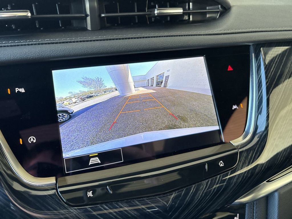 Certified 2025 Cadillac XT6 Premium Luxury AWD/4WD image 15