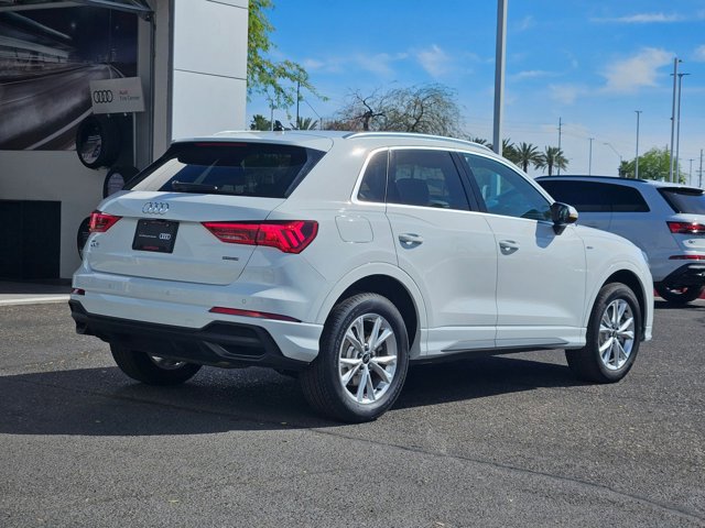 Used 2025 Audi Q3 2.0T Premium image 5
