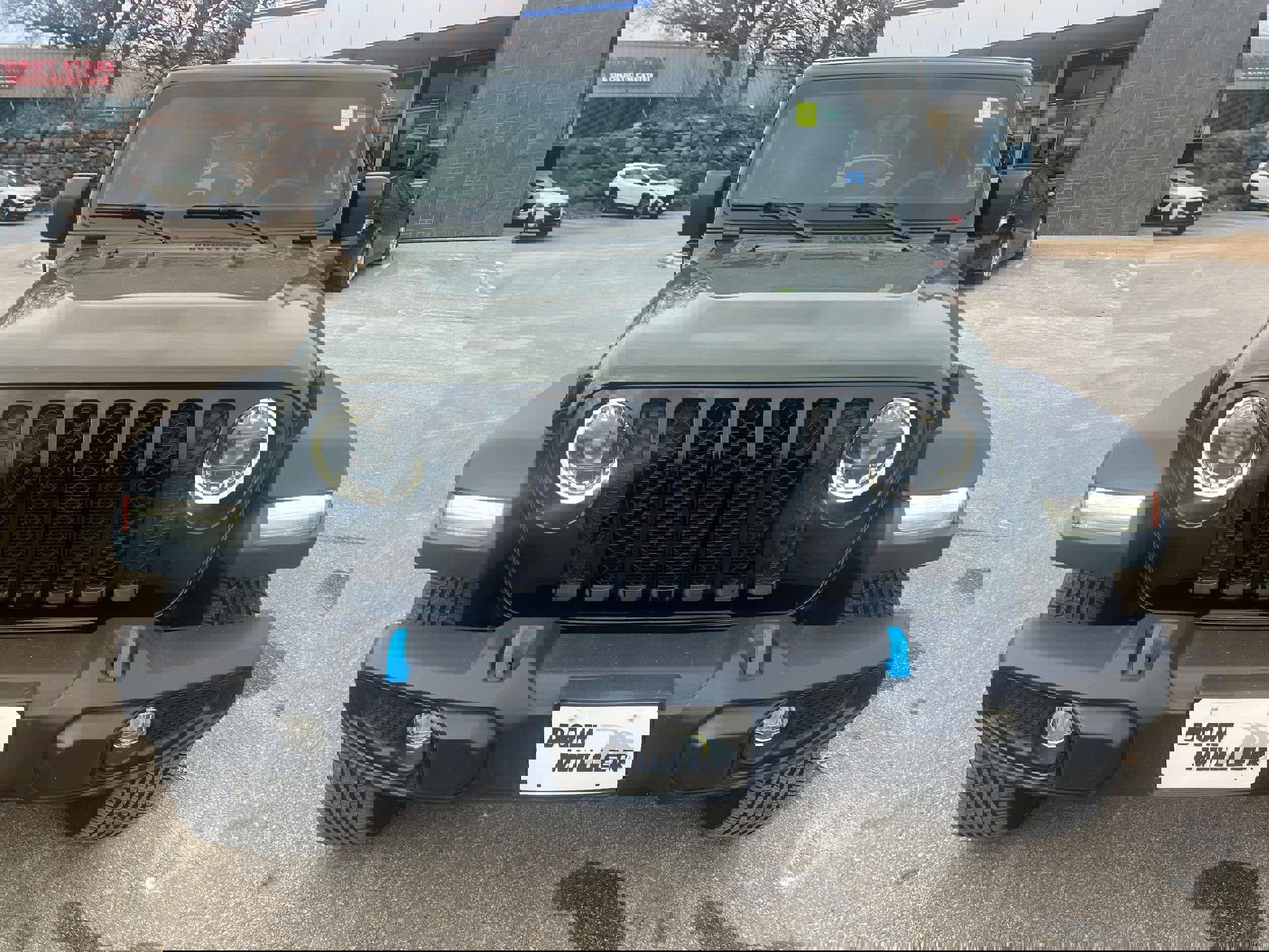 Used 2023 Jeep Wrangler Unlimited w/ Cold Weather Group image 2