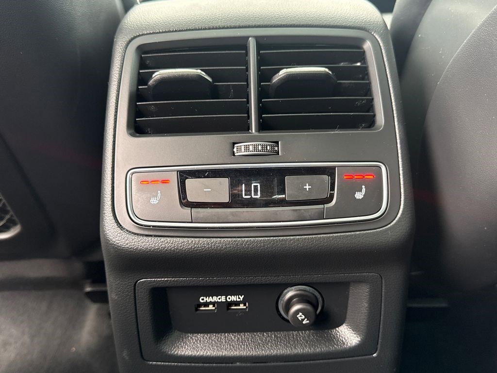 Used 2023 Audi S4 Prestige w/ Prestige Package AWD/4WD image 18
