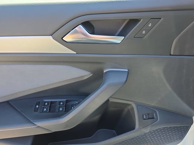 New 2027 Volkswagen Jetta SE FWD image 10