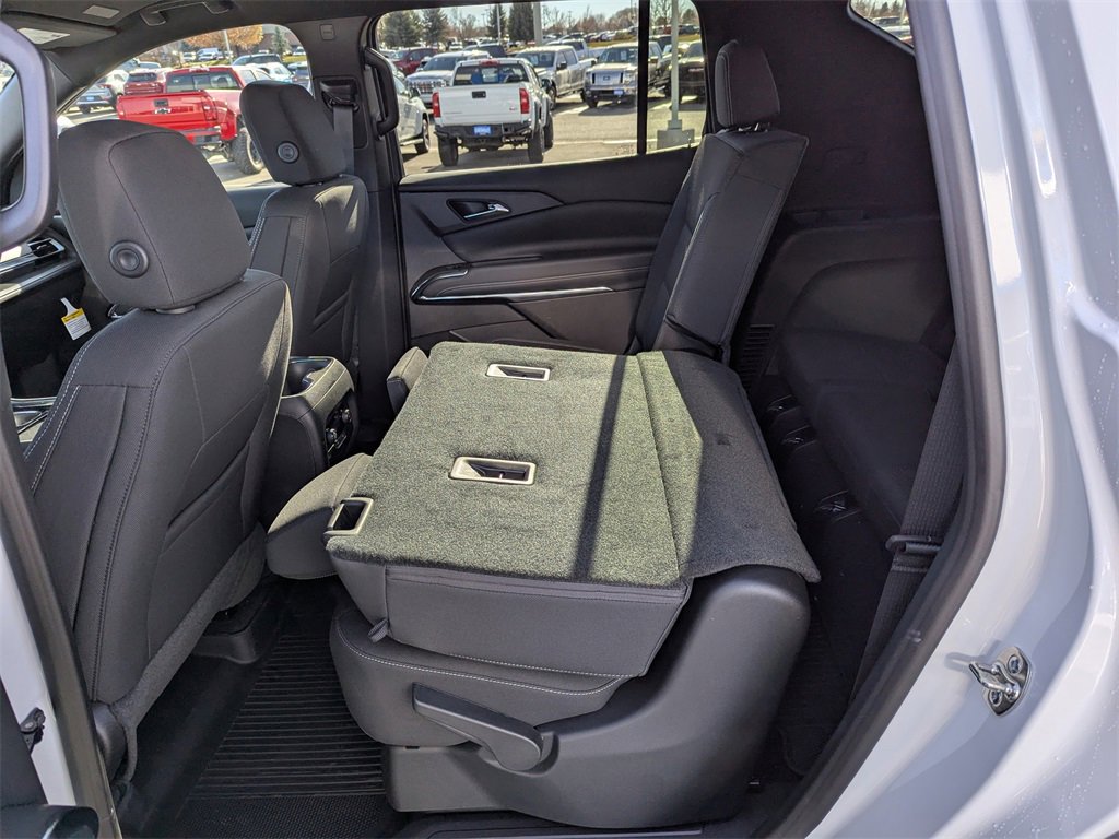 New 2026 Chevrolet Traverse LT w/ LPO, Floor Liner Package image 30