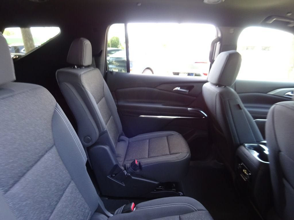 New 2026 Chevrolet Traverse LT w/ Midnight/Sport Edition FWD image 21