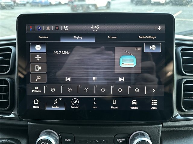 Used 2025 RAM ProMaster 2500 w/ Premium Convenience Group image 26