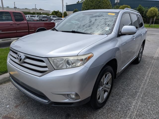 Used 2012 Toyota Highlander Limited w/ Tow Pkg FWD image 2