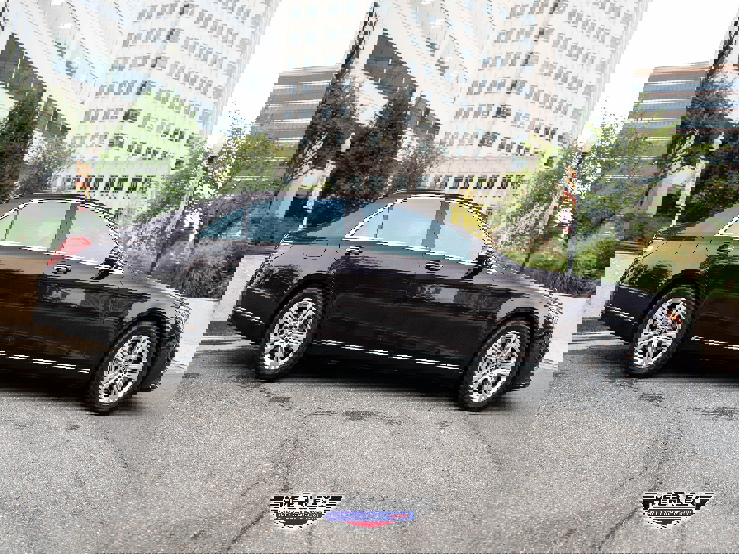 Used 2018 Mercedes-Benz S 560 Sedan image 8