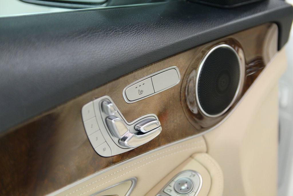 Certified 2016 Mercedes-Benz C 300 4MATIC Sedan image 18