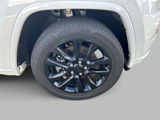 Certified 2022 Jeep Grand Cherokee Laredo X image 19