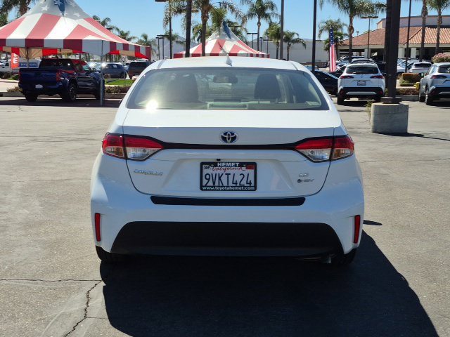 Used 2025 Toyota Corolla LE FWD image 6