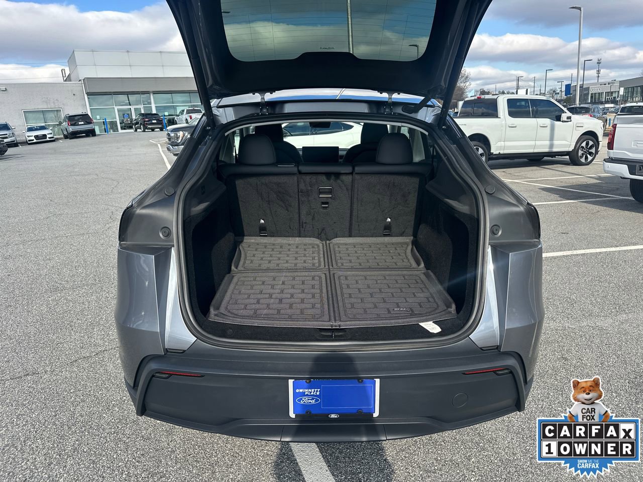 Used 2026 Tesla Model Y 2WD image 18