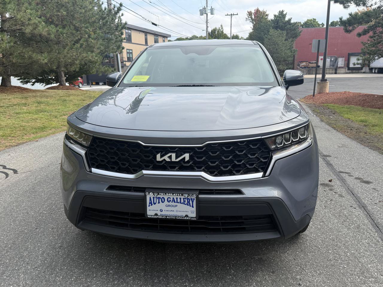 Used 2023 Kia Sorento LX AWD/4WD image 2
