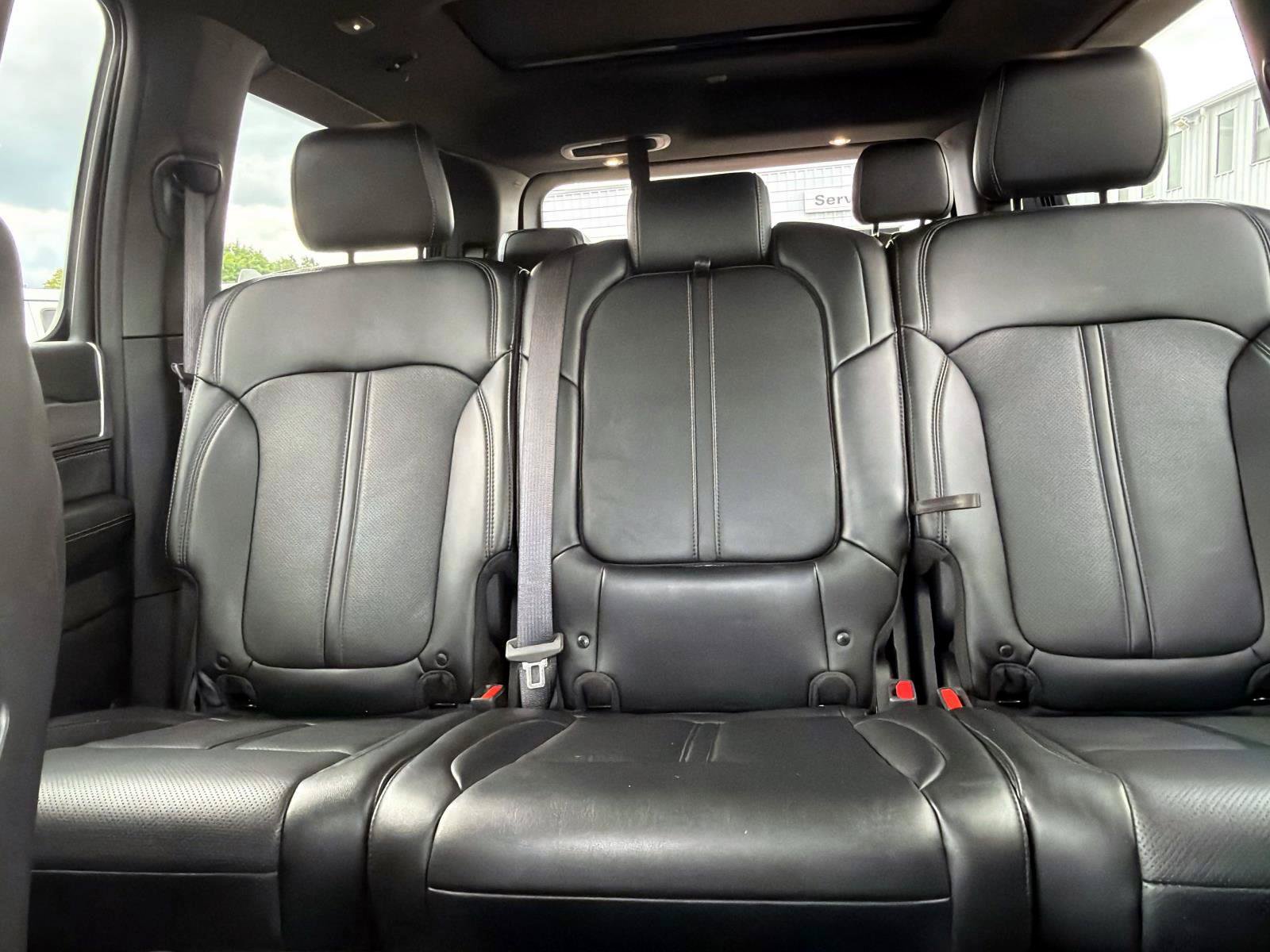 Used 2024 Jeep Wagoneer Series II AWD/4WD image 14