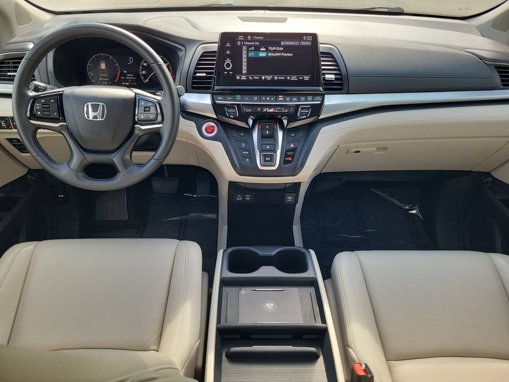 Used 2025 Honda Odyssey EX-L image 13
