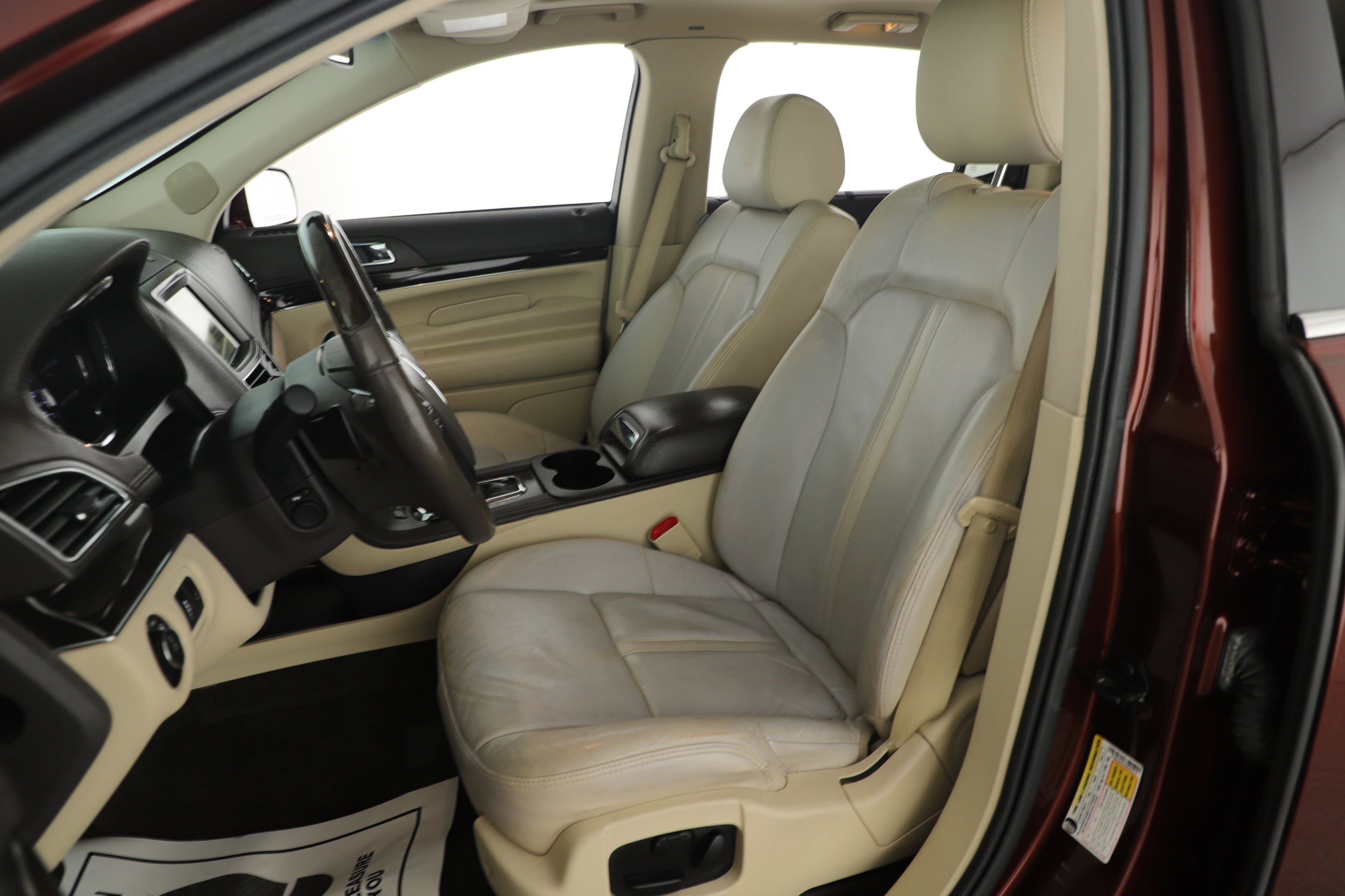 Used 2016 Lincoln MKT AWD w/ Equipment Group 201A image 11