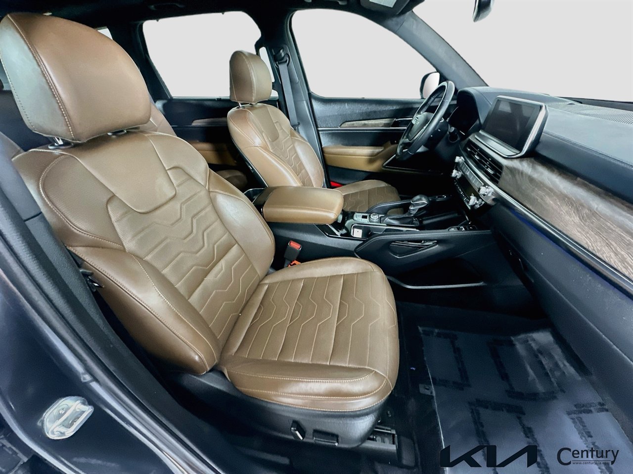 Certified 2022 Kia Telluride SX w/ SX Prestige Package AWD/4WD image 30