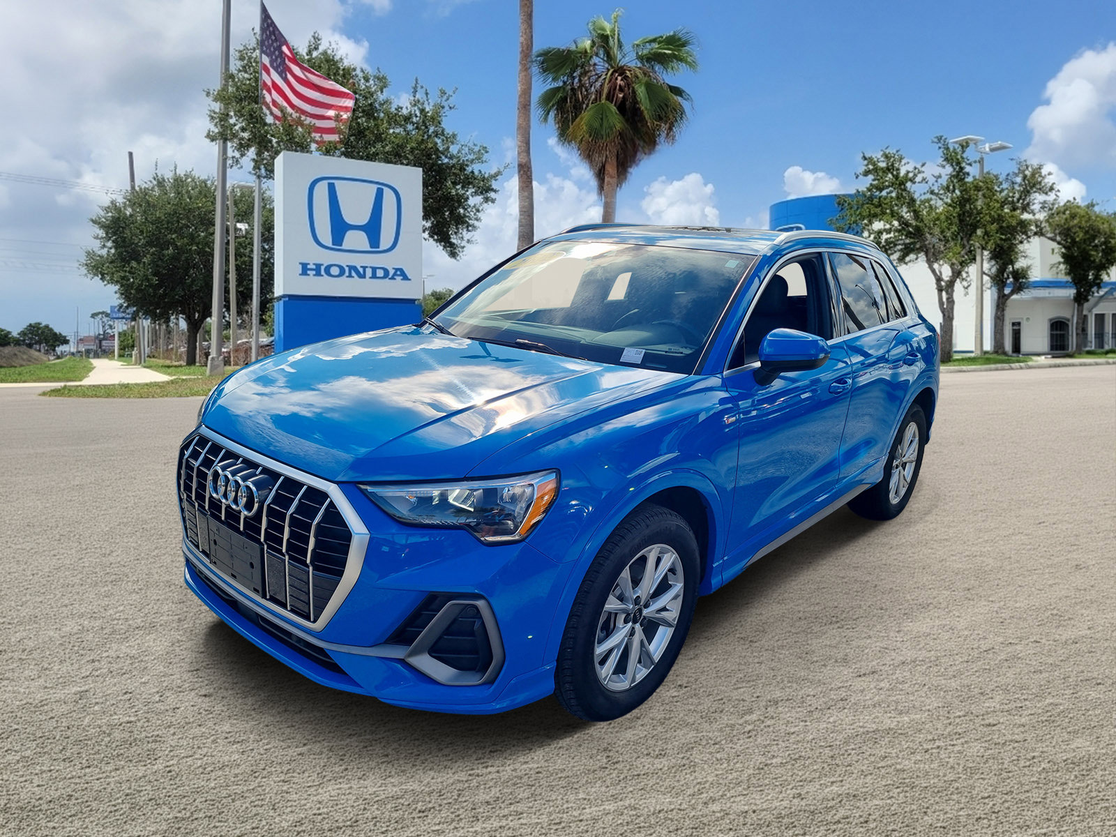 Used 2022 Audi Q3 2.0T Premium AWD/4WD image 4