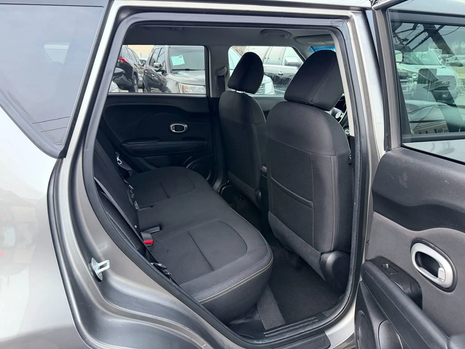 Used 2014 Kia Soul + FWD image 20