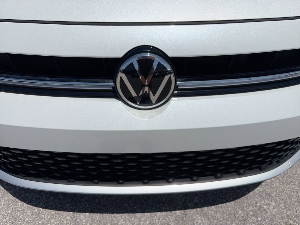 Used 2025 Volkswagen Jetta SEL FWD image 38
