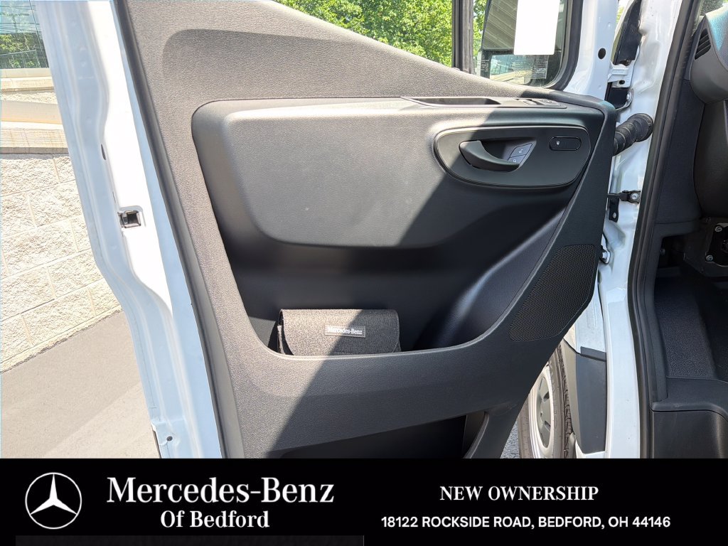 New 2025 Mercedes-Benz Sprinter 2500 image 9