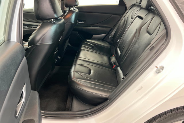 Used 2024 Hyundai Elantra Limited FWD image 22
