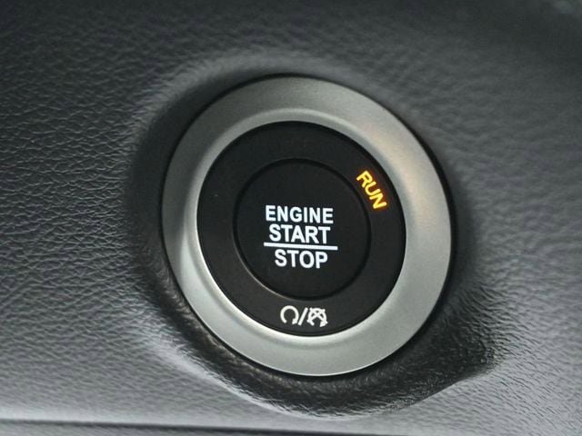 New 2026 Chrysler Voyager LX FWD image 36