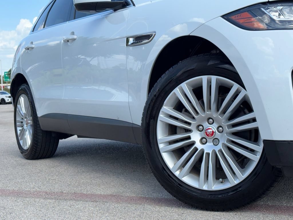 Used 2019 Jaguar F-PACE Portfolio AWD/4WD image 2