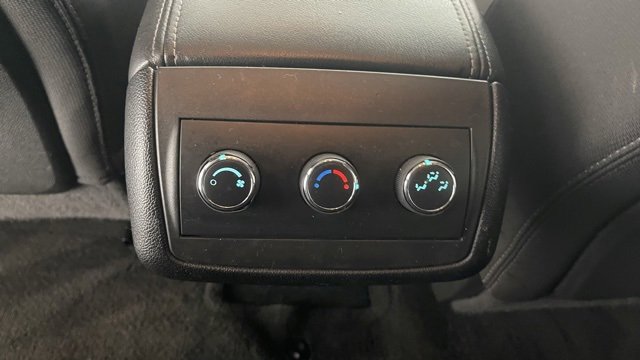 Used 2016 Chevrolet Traverse LT w/ Style and Technology Package image 46