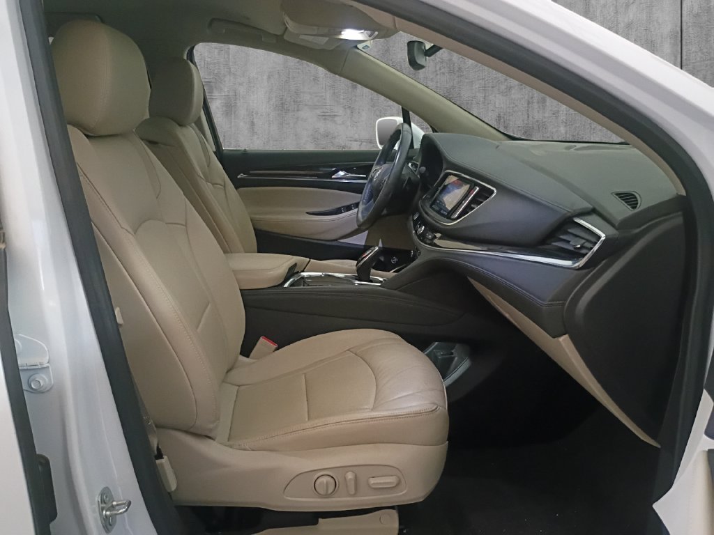 Used 2020 Buick Enclave Essence w/ LPO, Luxury Package FWD image 15