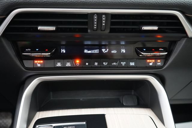 Used 2024 MAZDA CX-90 Plug-In Hybrid w/ Preferred image 23