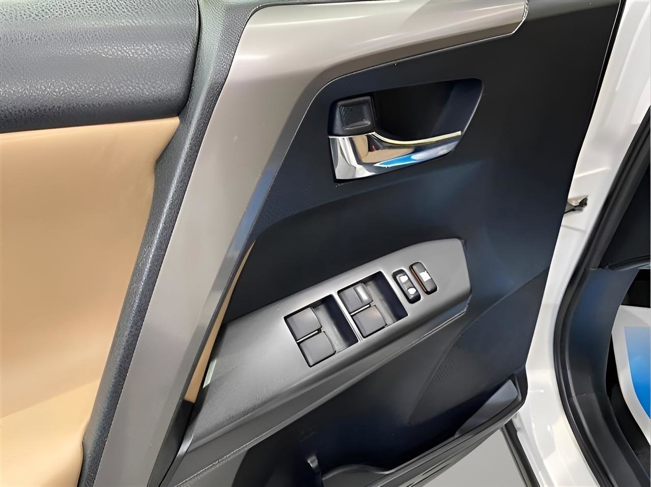 Used 2016 Toyota RAV4 XLE w/ Convenience Package image 22