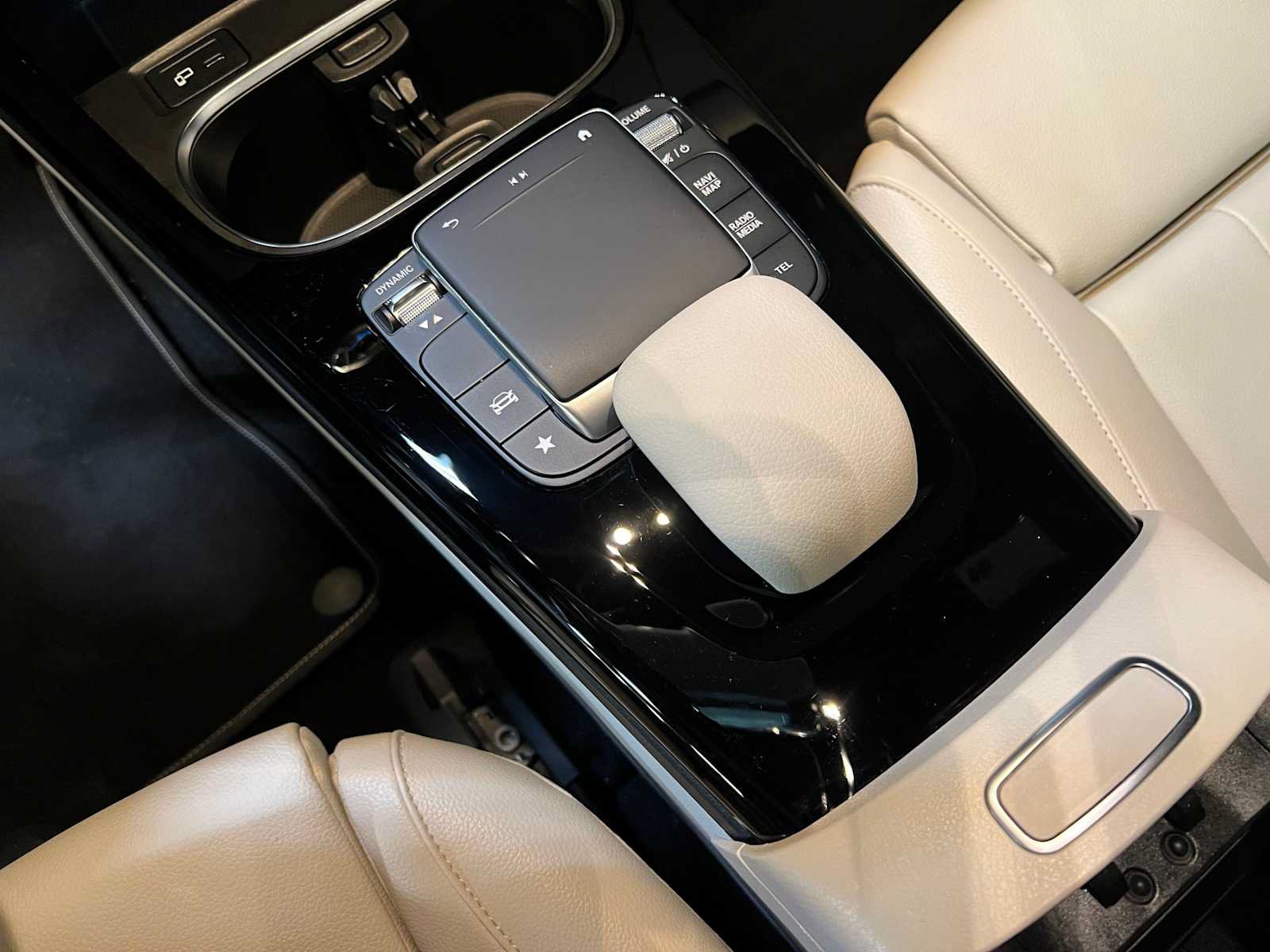 Certified 2022 Mercedes-Benz CLA 250 4MATIC image 30