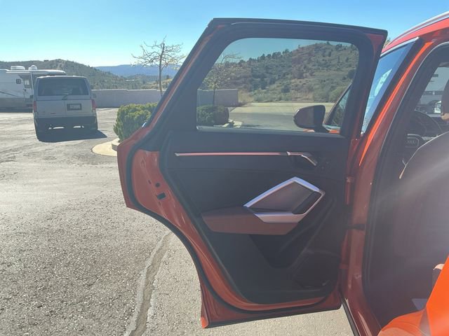 Used 2023 Audi Q3 2.0T Premium Plus image 20