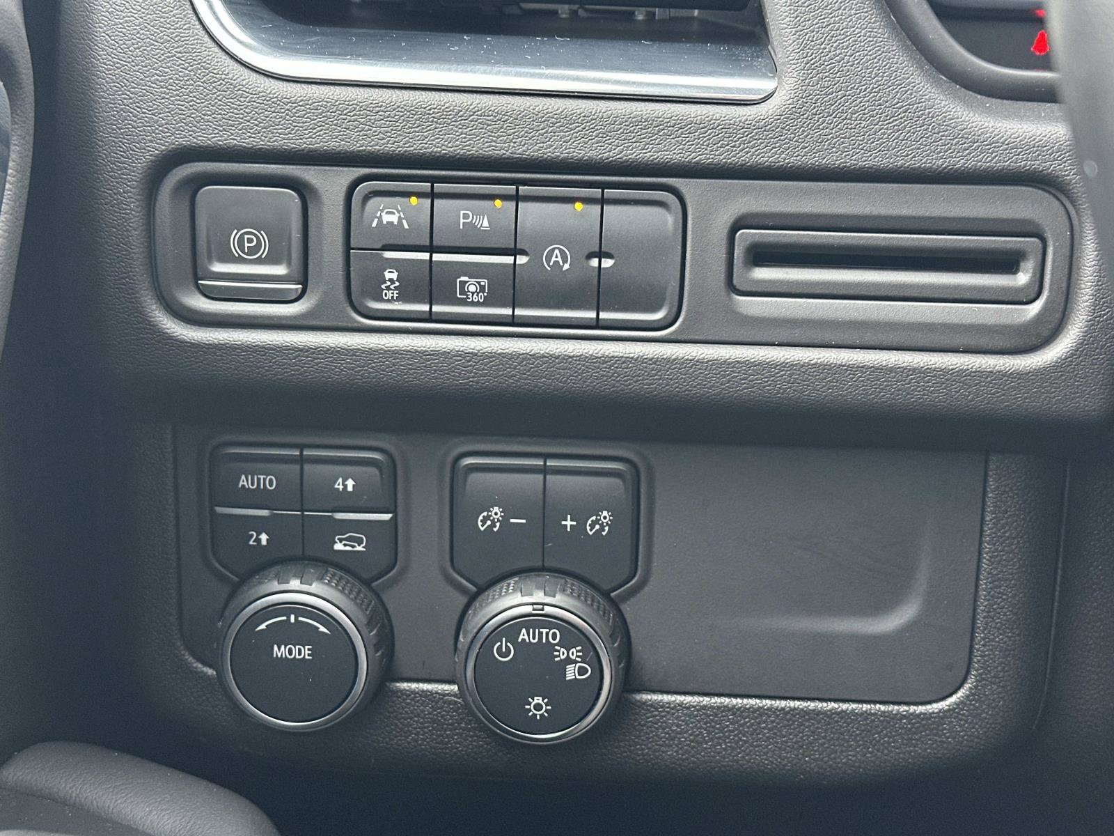 Certified 2023 Chevrolet Tahoe RST w/ Luxury Package AWD/4WD image 26