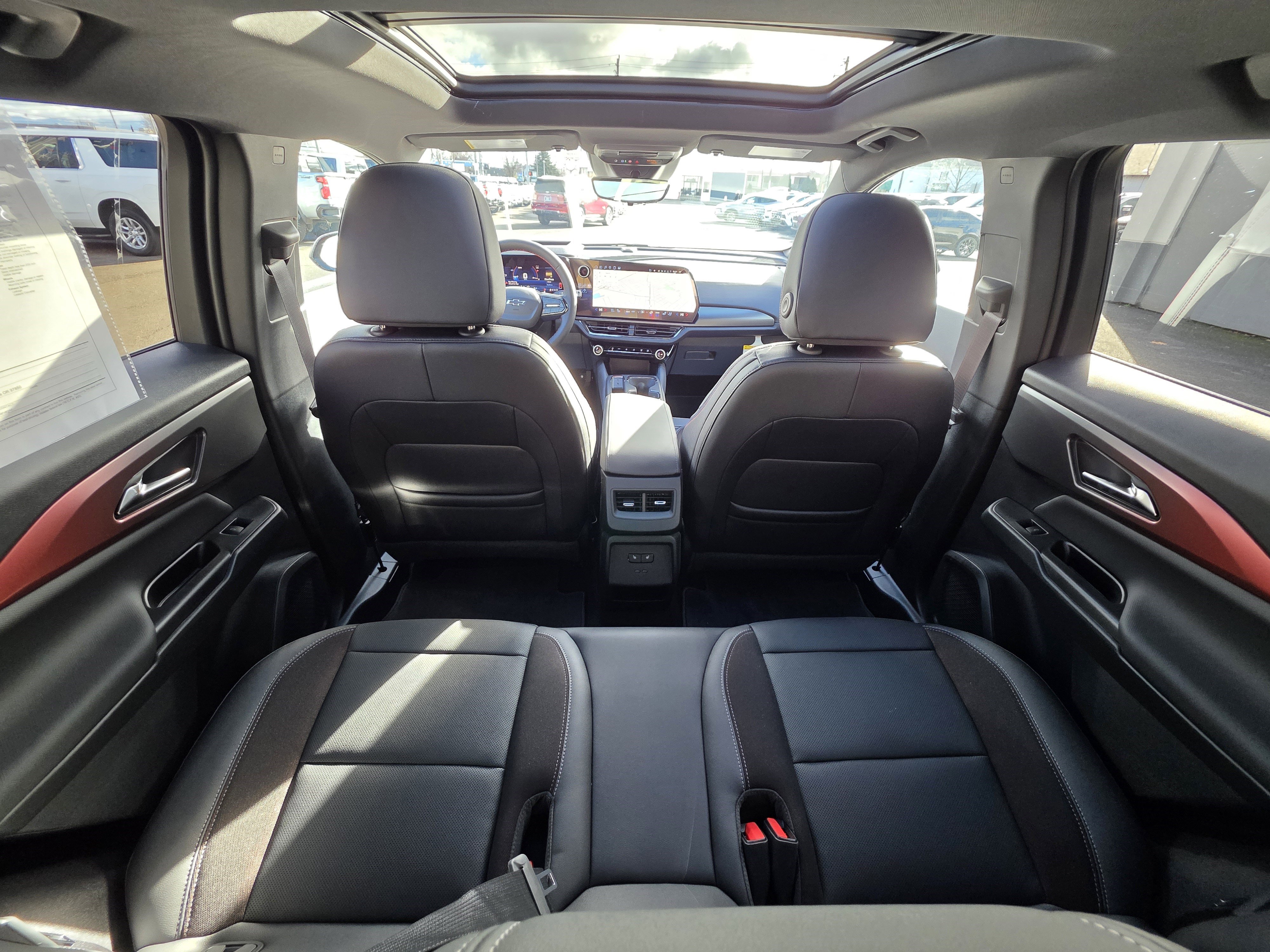 Used 2025 Chevrolet Equinox EV RS image 24