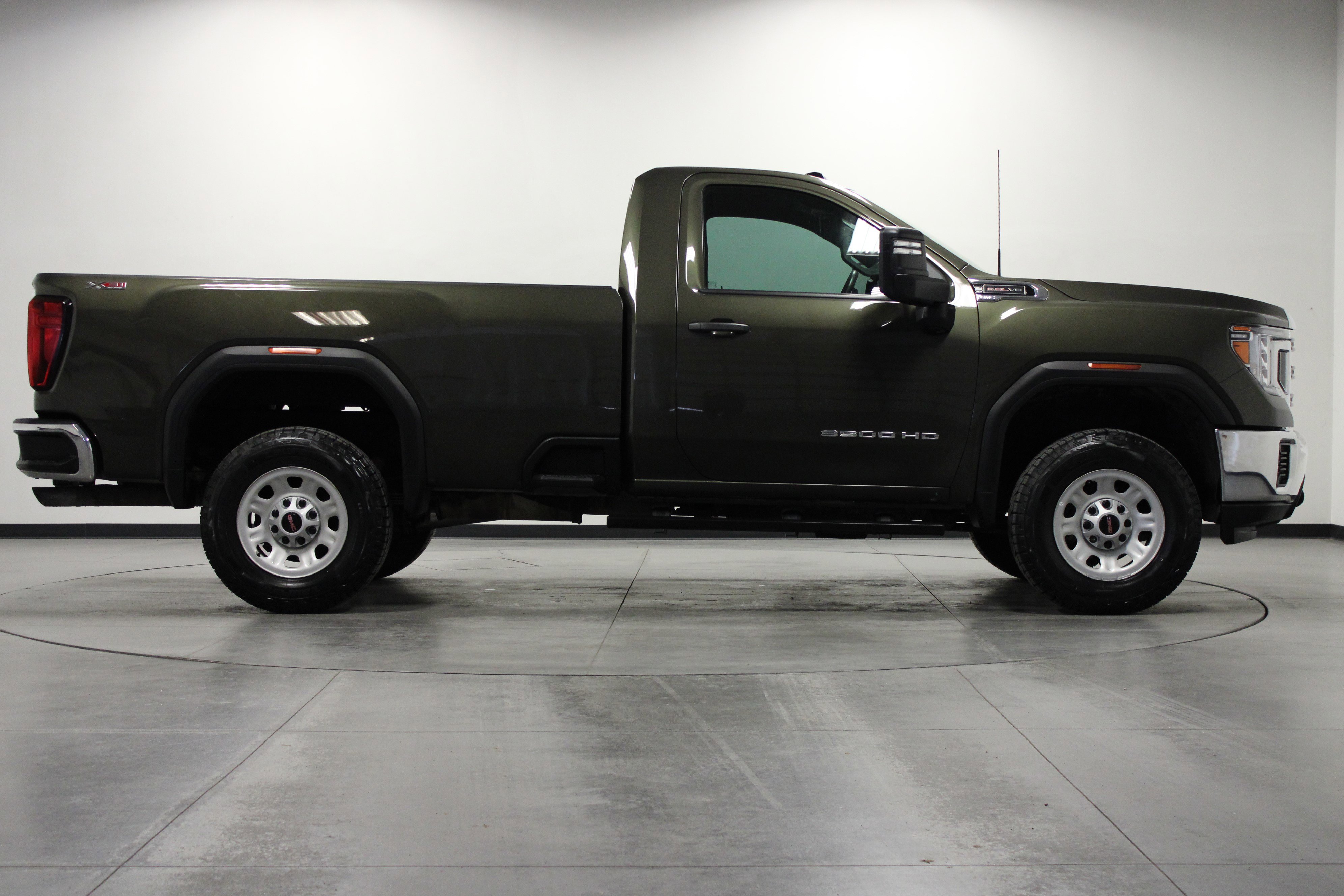 Used 2023 GMC Sierra 3500 Pro image 3