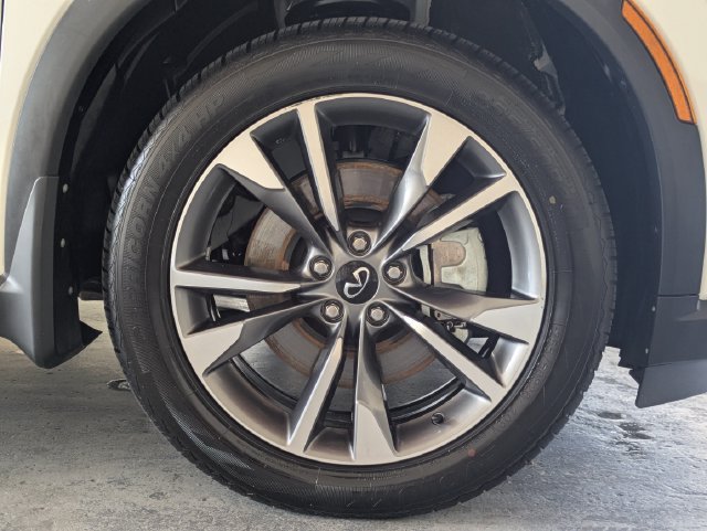 Used 2023 INFINITI QX60 Luxe w/ Vision Package AWD/4WD image 11