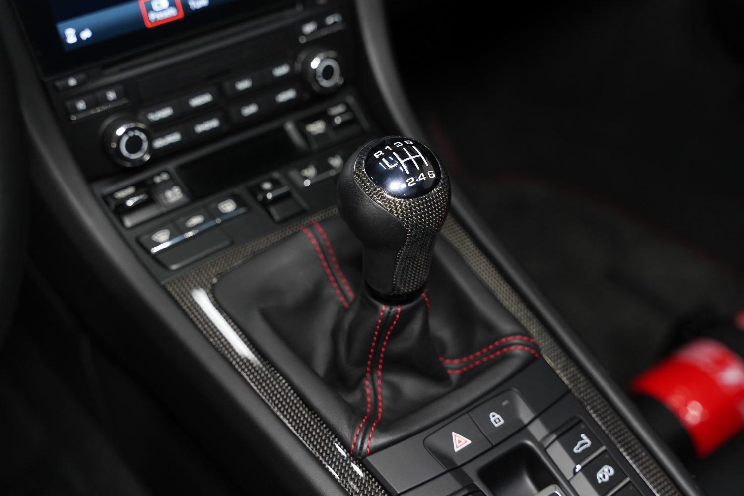 Used 2019 Porsche 911 Speedster RWD image 44
