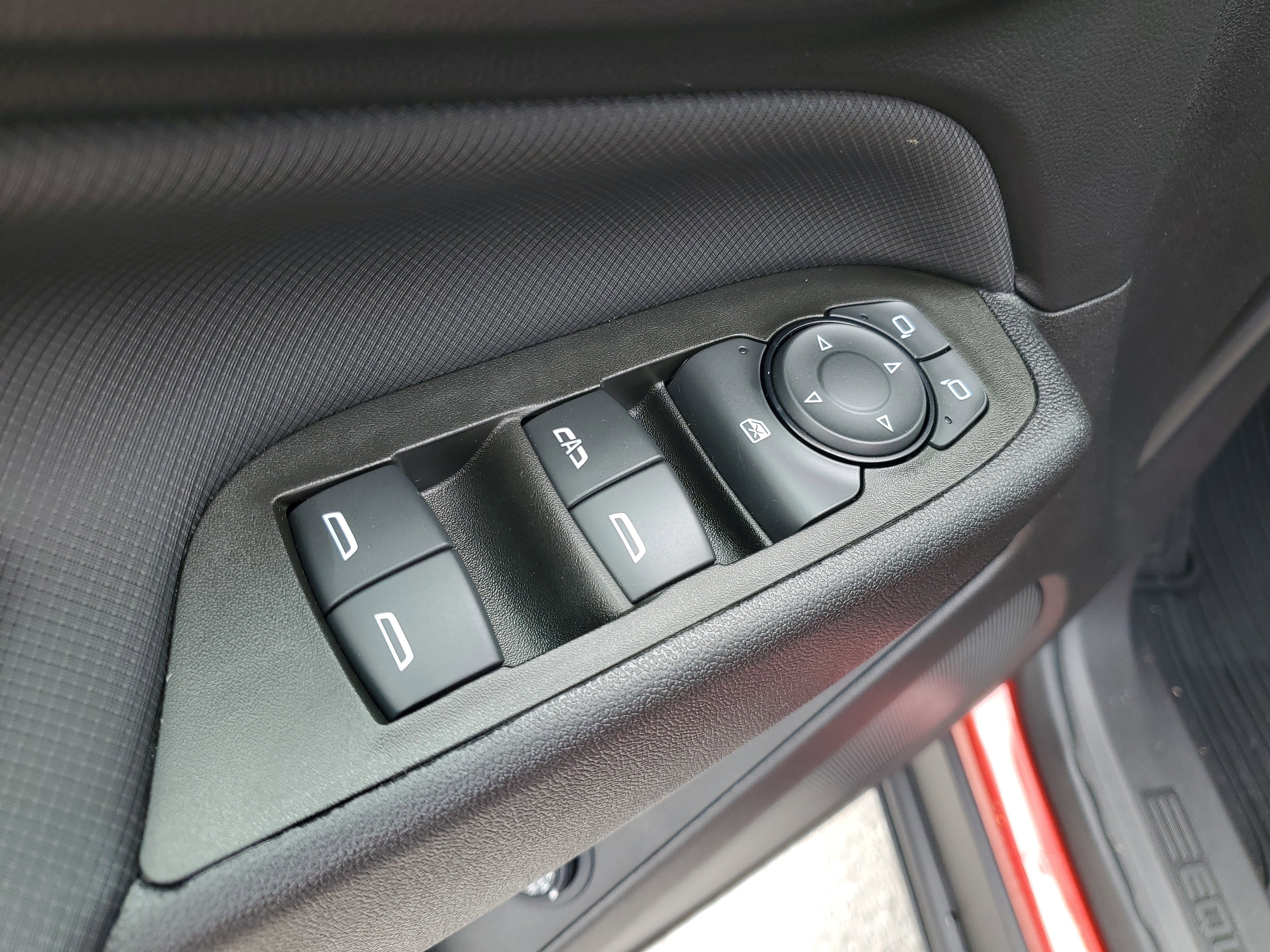 Used 2024 Chevrolet Equinox RS FWD image 16