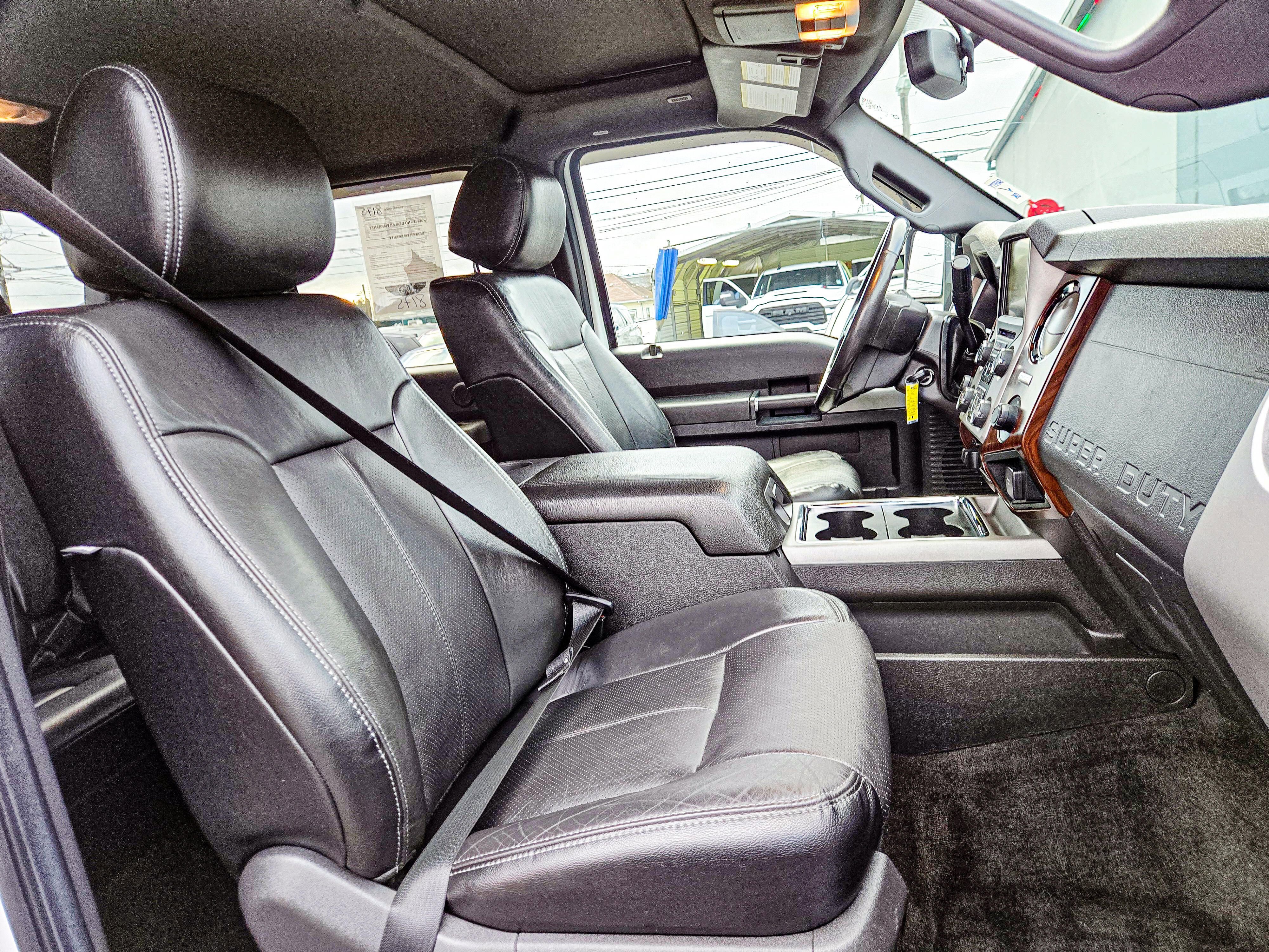 Used 2016 Ford F250 Lariat w/ Lariat Ultimate Package image 14