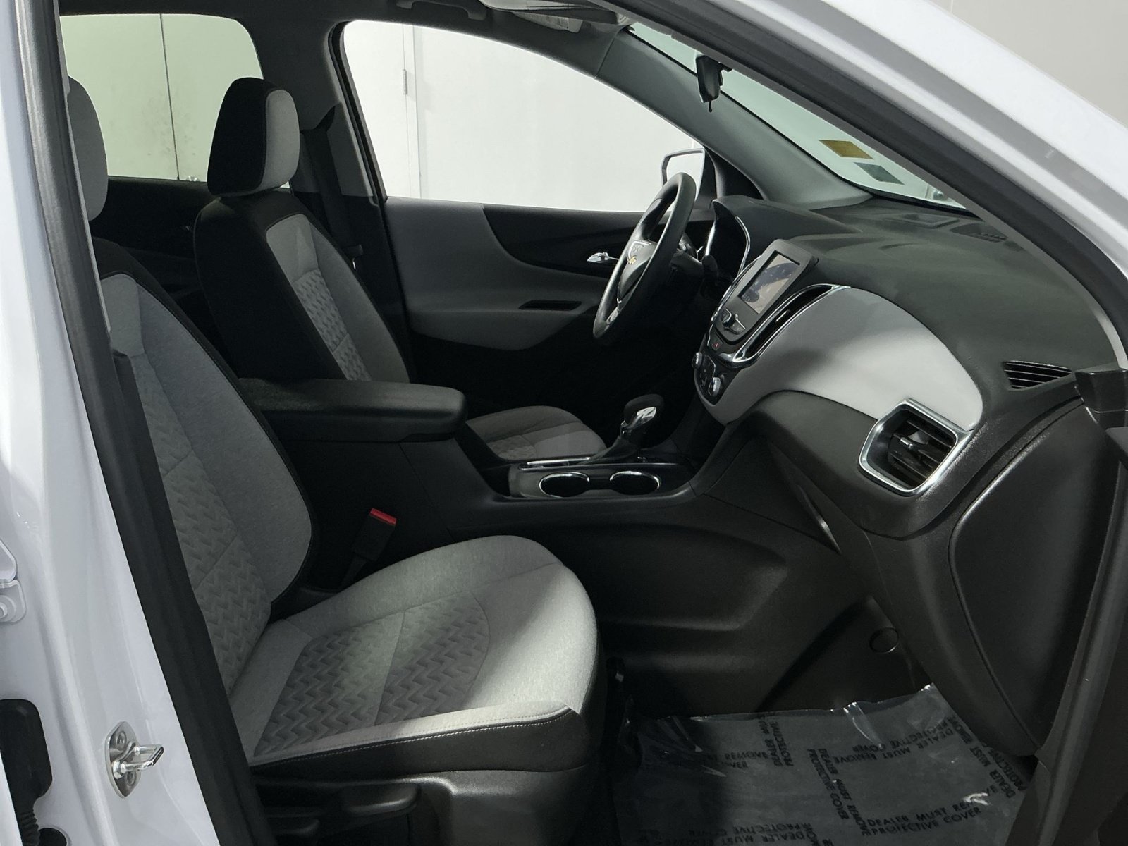 Used 2024 Chevrolet Equinox LS w/ LS Convenience Package FWD image 26