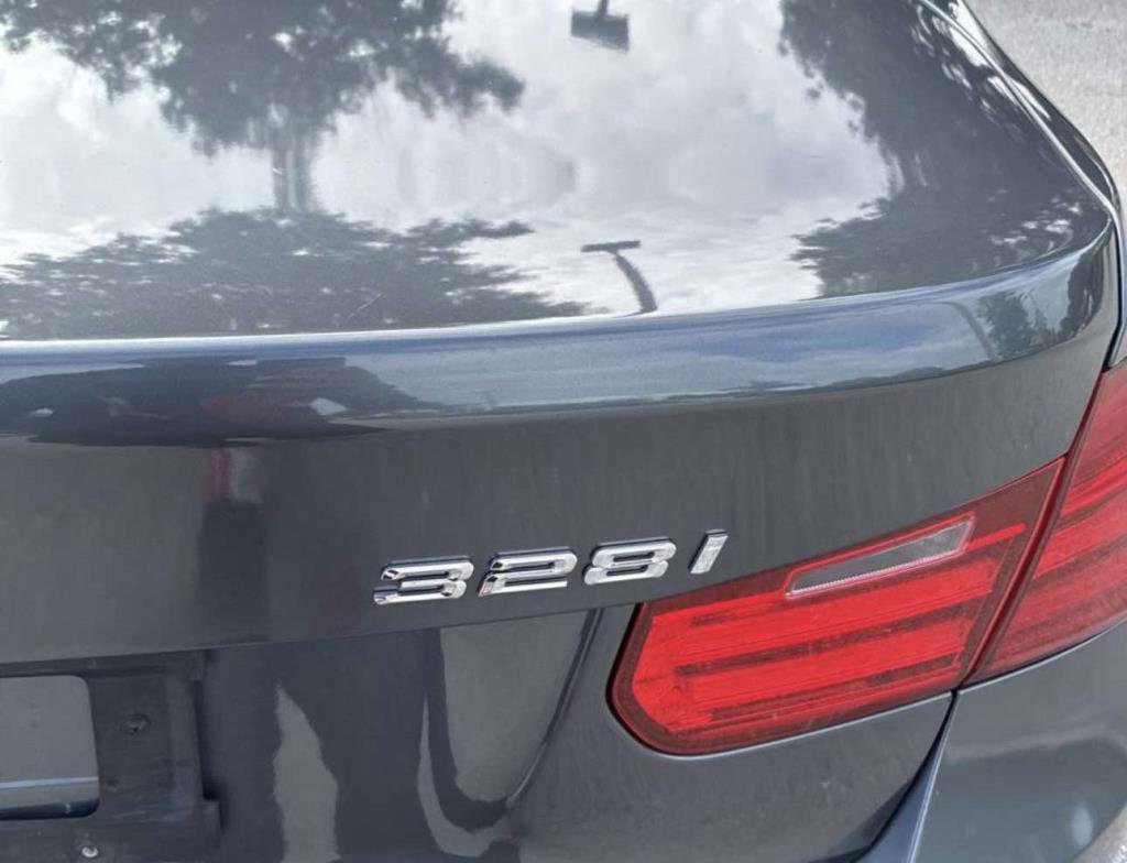 Used 2013 BMW 328i 4dr Sdn 328i RWD South Africa image 4