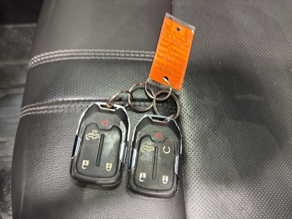 Used 2019 Chevrolet Silverado 1500 High Country w/ Technology Package AWD/4WD image 45