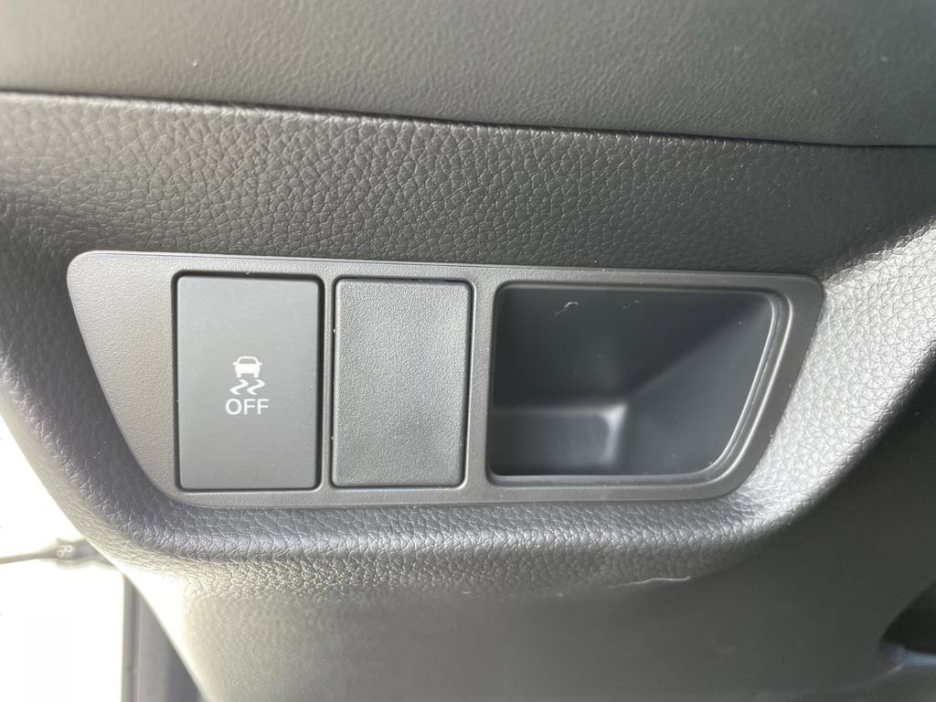 New 2026 Honda HR-V LX image 32